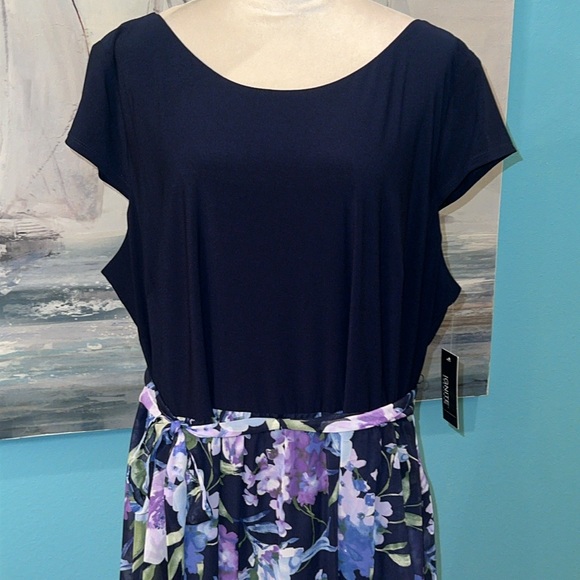 NWT Ignite Evenings Short Sleeve Floral Dress, 22W - Picture 2 of 9